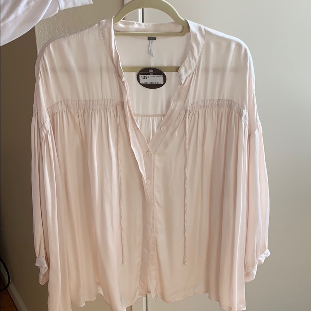 NWT blush blouse